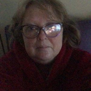 Meet your Posher, Deb